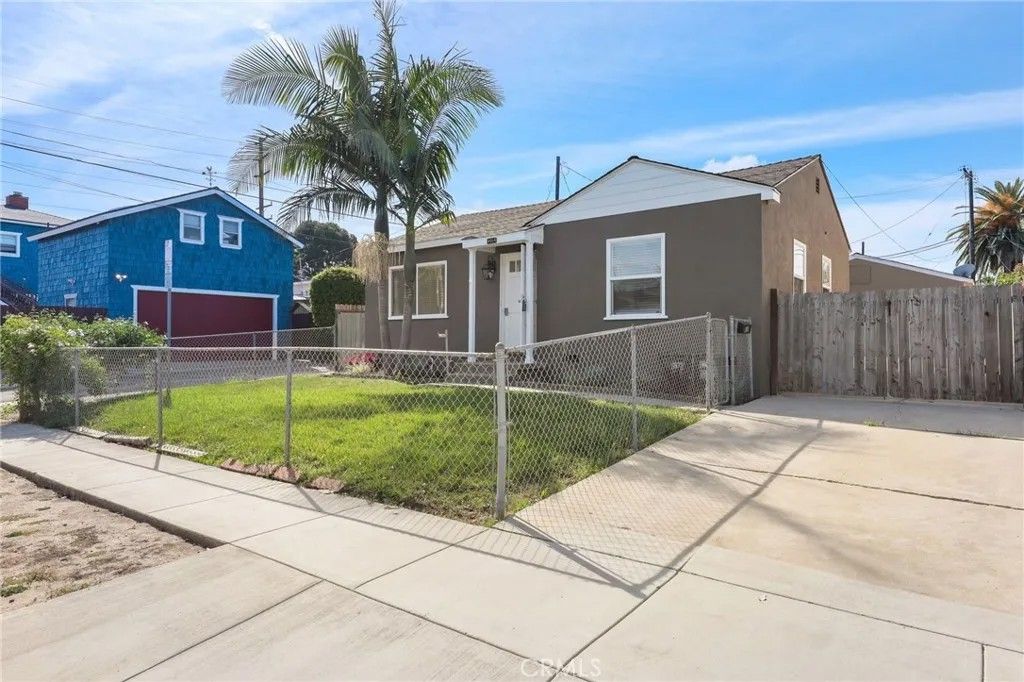 Photo of 4014 W 167th St, Lawndale, CA 90260 (MLS # SB26076807)