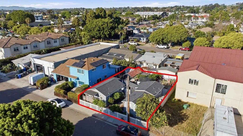 Photo of 3258 Tyler Street, Carlsbad, CA 92008 (MLS # NDP2602456)