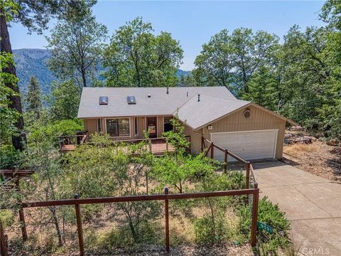 Photo of 9591 Lassen Drive, Cobb, CA 95426 (MLS # LC26048810)