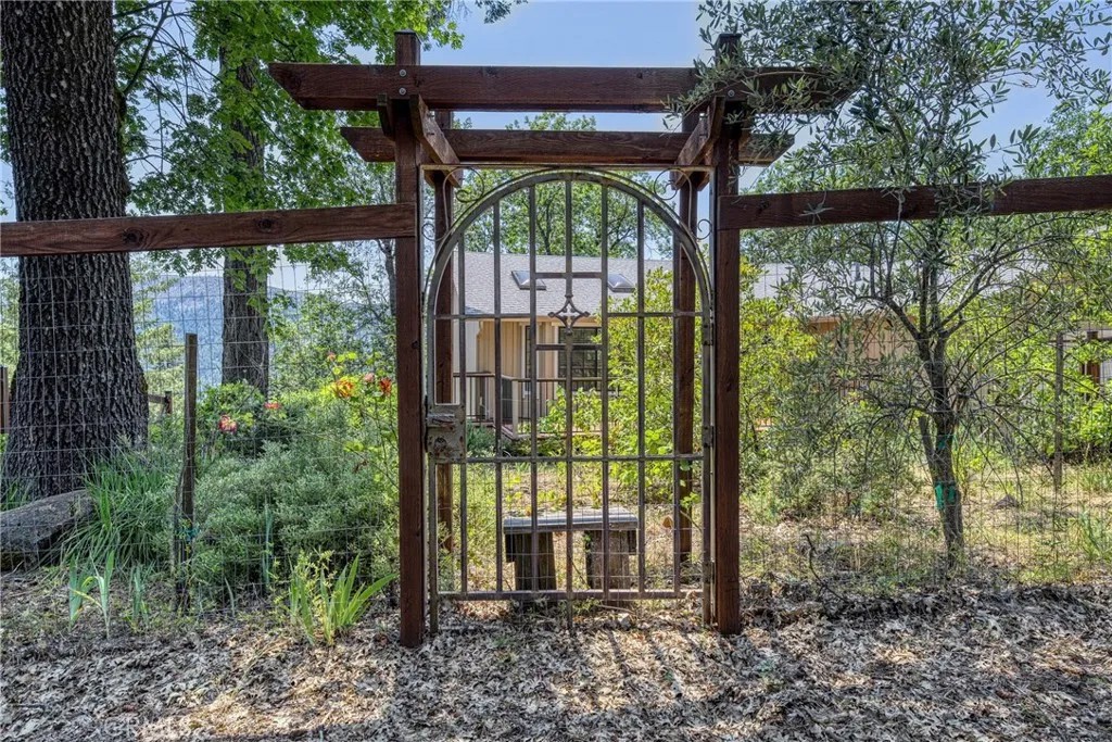 9591 Lassen Drive