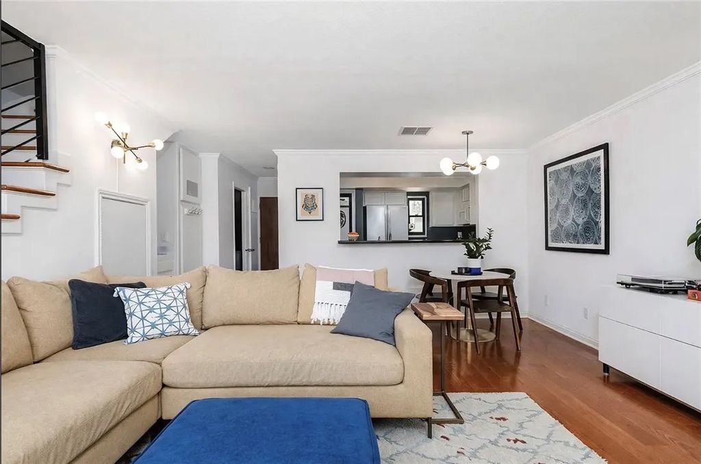 Photo of 2480 Penmar, Venice, CA 90291 (MLS # SB26021747)