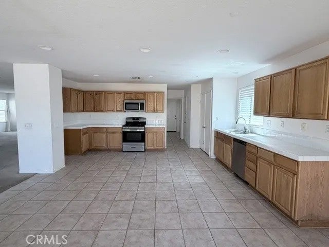 5517 W Avenue L14
