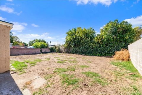 Tiny photo for 538 N Oakdale Ave, Rialto, CA 92376 (MLS # IG25252921)