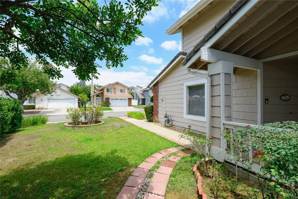 20814 E Boulder