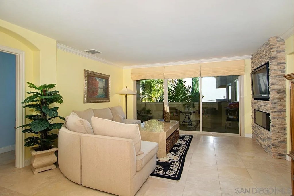 Photo of 7635 Eads #307, La Jolla, CA 92037 (MLS # 260018881)