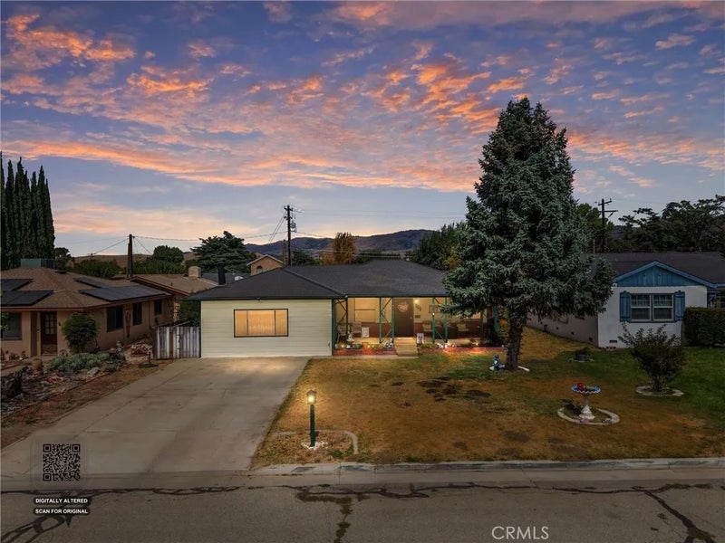 209 W B Street