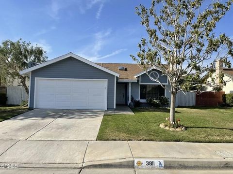 3811 TRITON Drive Palmdale CA 93550