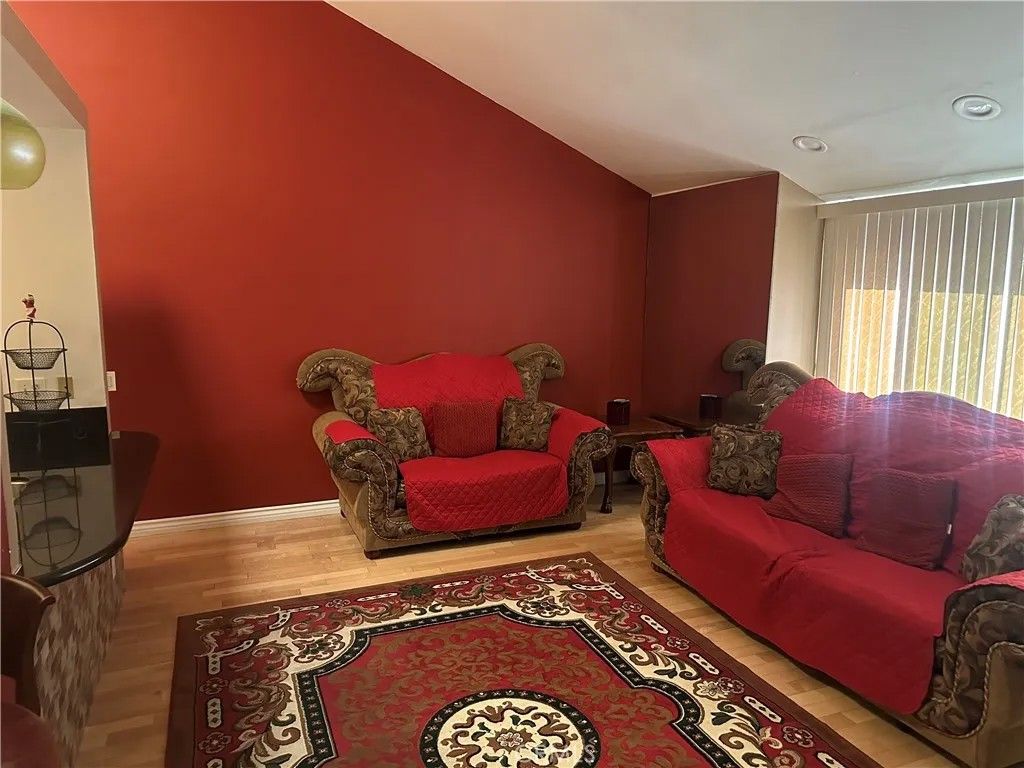 Photo of 726 S Fir Ave #3, Inglewood, CA 90301 (MLS # GD26012284)