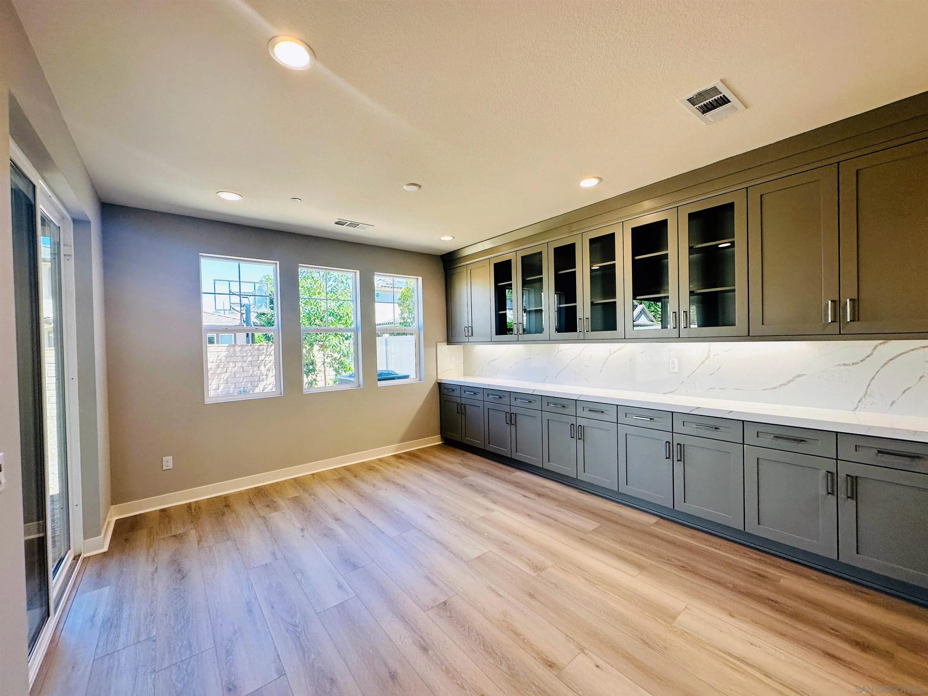 13765 Holly Oak Way
