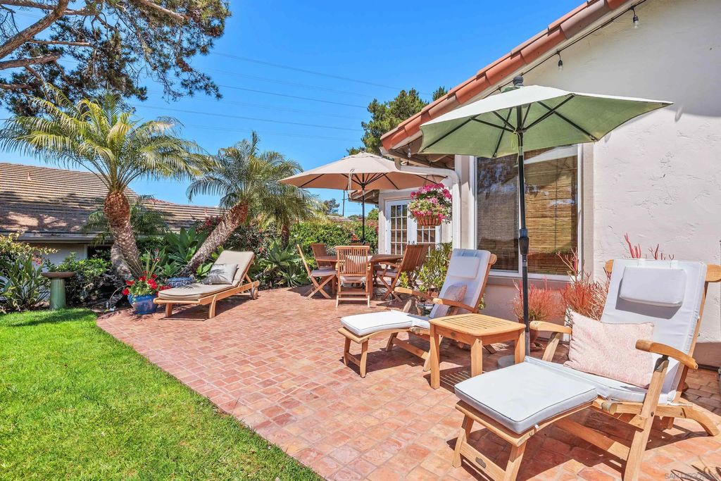 Photo of 131 Morelia Ct, Solana Beach, CA 92075 (MLS # 250037856)