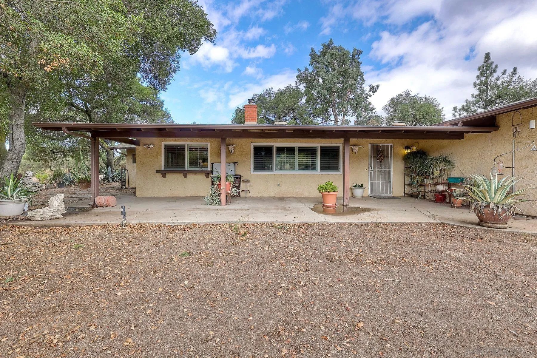 3910 Prairie Dr