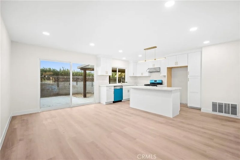 1266 W Lorraine
