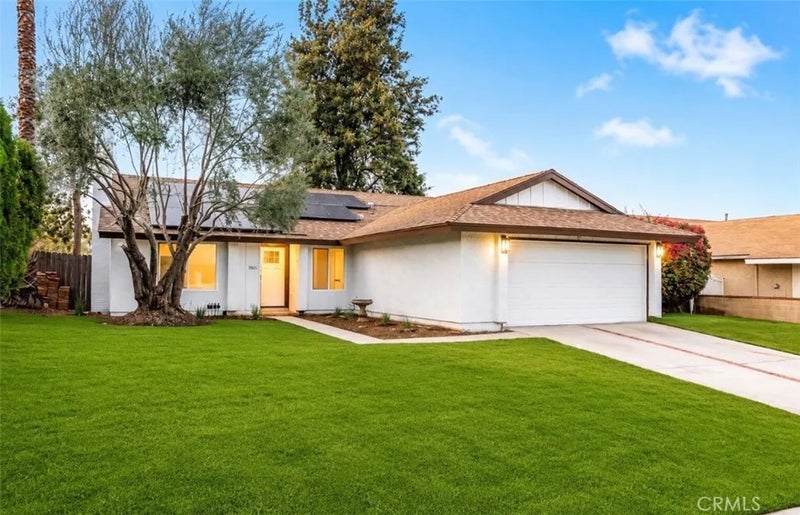 1266 W Lorraine