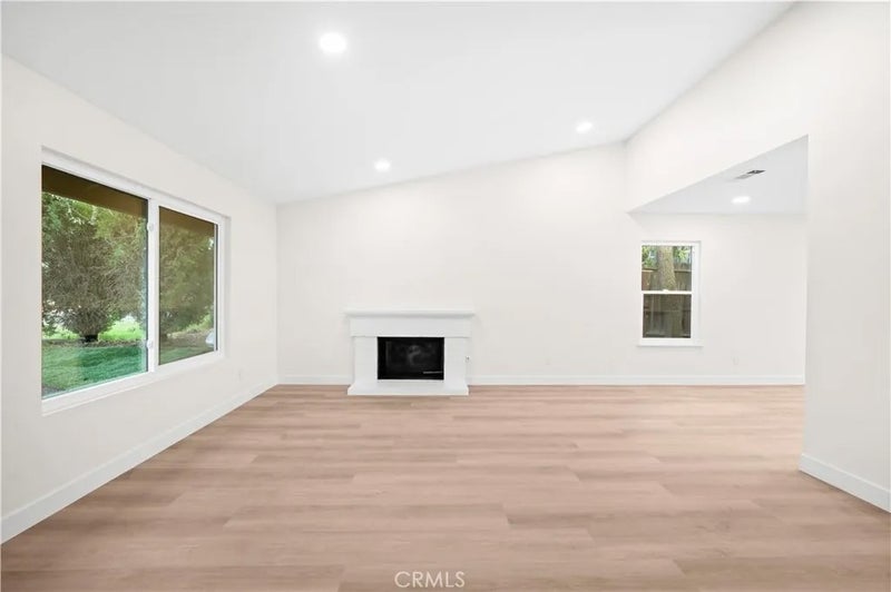 1266 W Lorraine