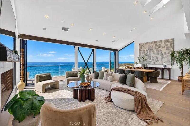 33 Bay Drive