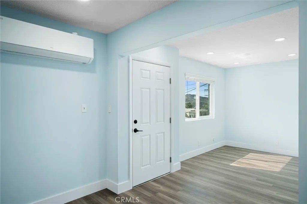 Photo of 7231 Apperson St, Tujunga, CA 91042 (MLS # SR26071056)