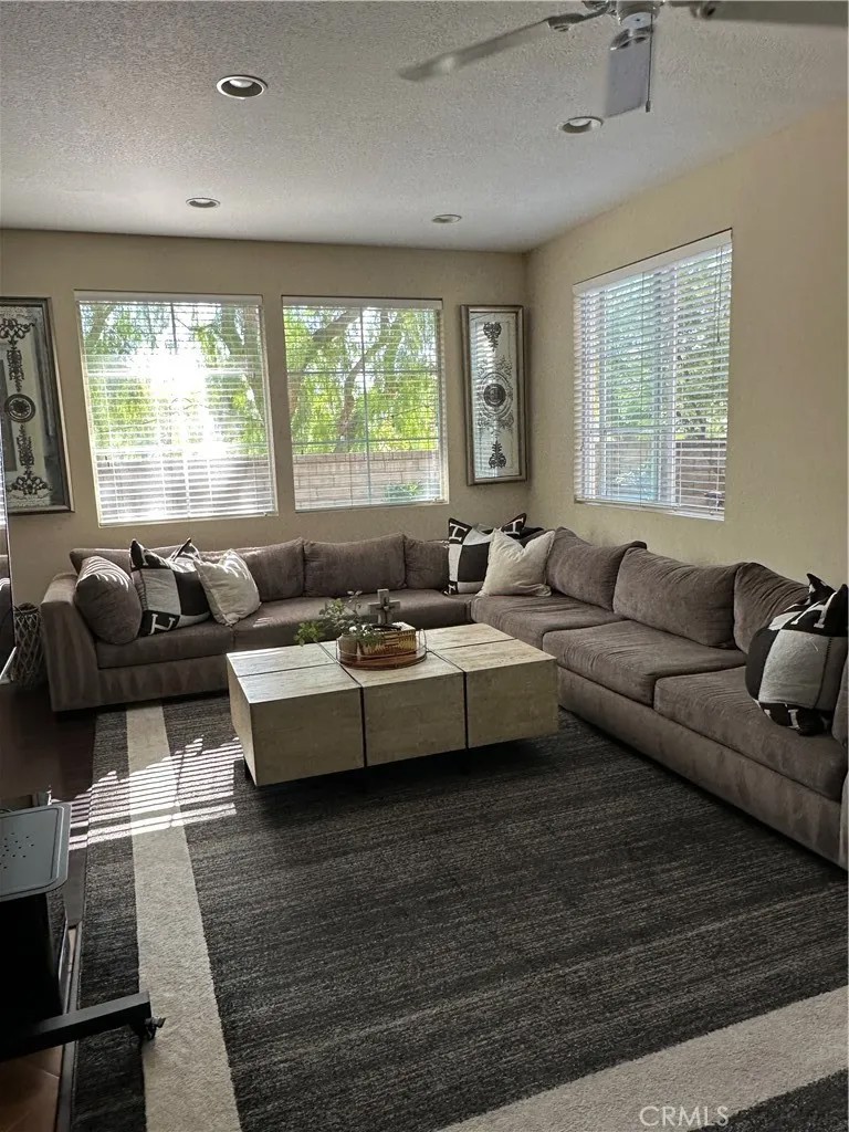 27976 Trillium Lane