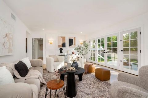 18438 Los Alimos St Northridge CA 91326