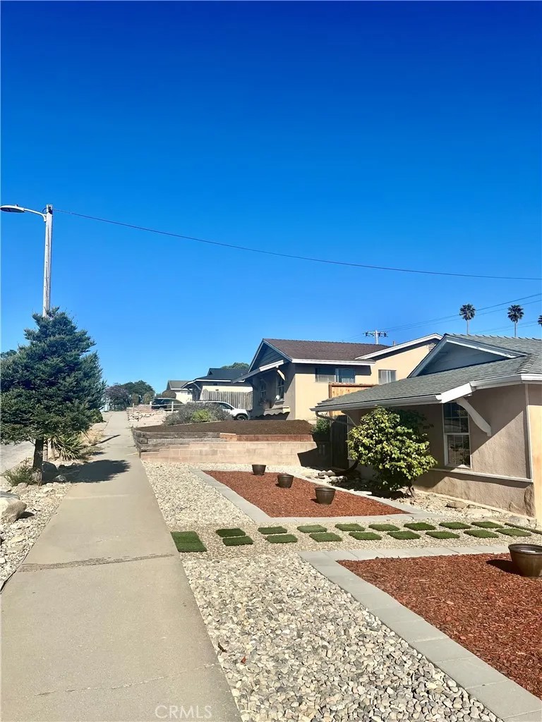 1176 Bauer Avenue