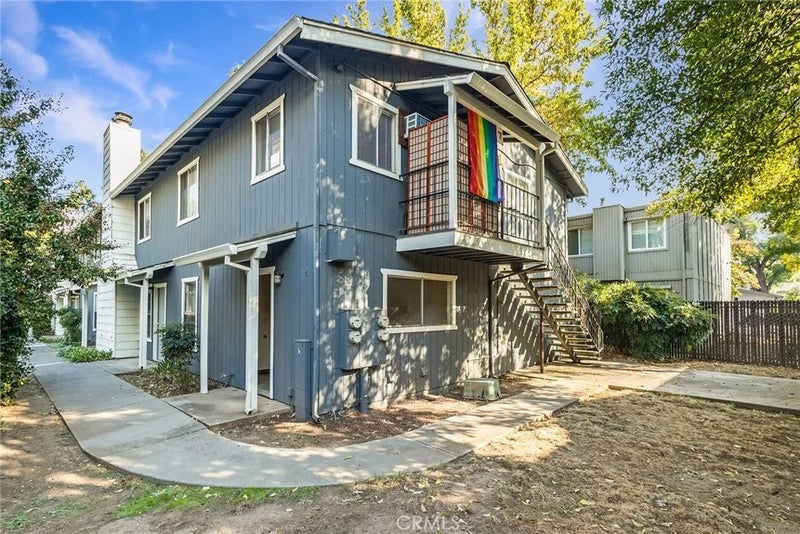 811 W 2nd