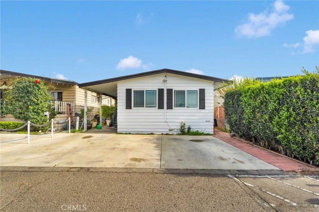 Photo of 1414 W Central Ave #34, Brea, CA 92821 (MLS # HD25278050)