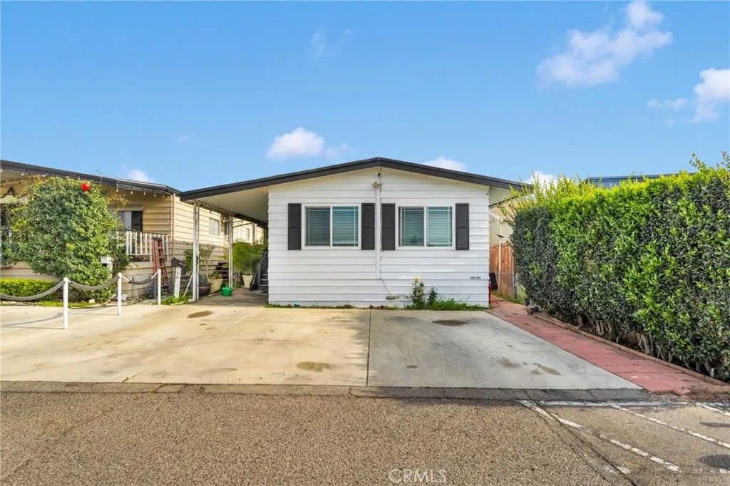 Photo of 1414 W Central Ave #34, Brea, CA 92821 (MLS # HD25278050)