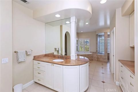 Tiny photo for 43845 Calle De Velardo, Temecula, CA 92592 (MLS # SW25273016)