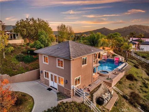 Tiny photo for 43845 Calle De Velardo, Temecula, CA 92592 (MLS # SW25273016)