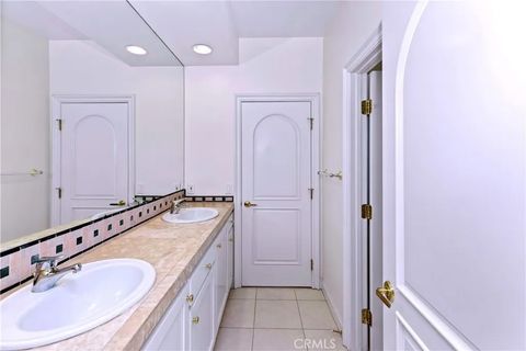 Tiny photo for 43845 Calle De Velardo, Temecula, CA 92592 (MLS # SW25273016)