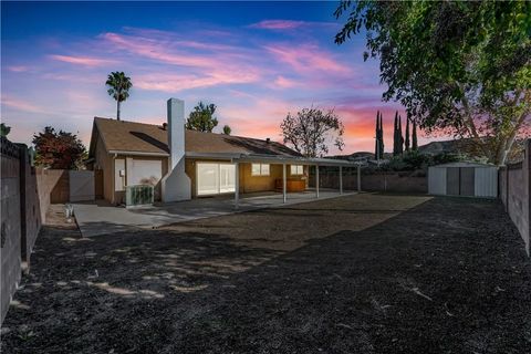 Tiny photo for 27967 Urbandale Ave, Saugus, CA 91350 (MLS # SR25273116)