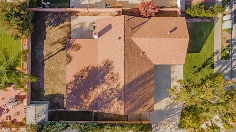 Tiny photo for 27967 Urbandale Ave, Saugus, CA 91350 (MLS # SR25273116)