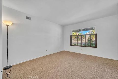 Tiny photo for 27967 Urbandale Ave, Saugus, CA 91350 (MLS # SR25273116)