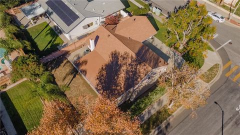 Tiny photo for 27967 Urbandale Ave, Saugus, CA 91350 (MLS # SR25273116)