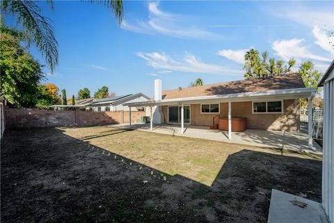 Tiny photo for 27967 Urbandale Ave, Saugus, CA 91350 (MLS # SR25273116)