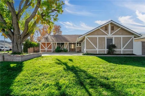 Tiny photo for 27967 Urbandale Ave, Saugus, CA 91350 (MLS # SR25273116)