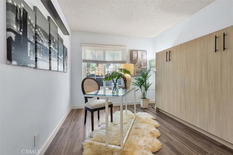 6604 Clybourn 29