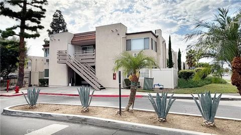 212 S Kraemer 2208 Placentia CA 92870