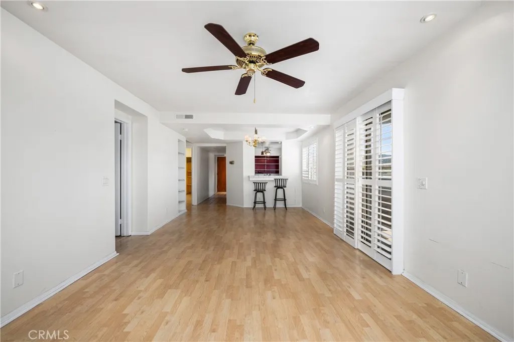 535 W 4th 311
