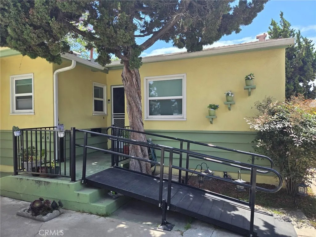 1668 W Wisteria