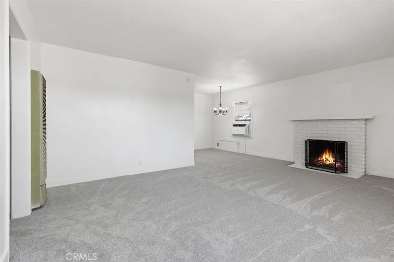 9123 Southview