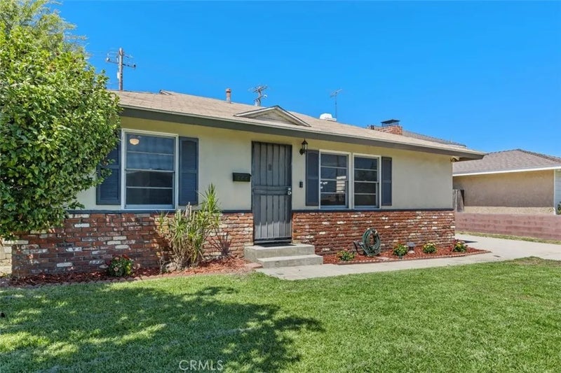 9123 Southview