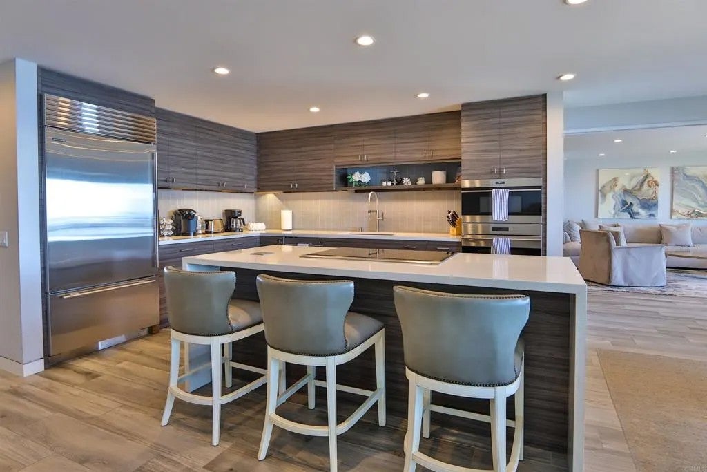 861 Beachfront B