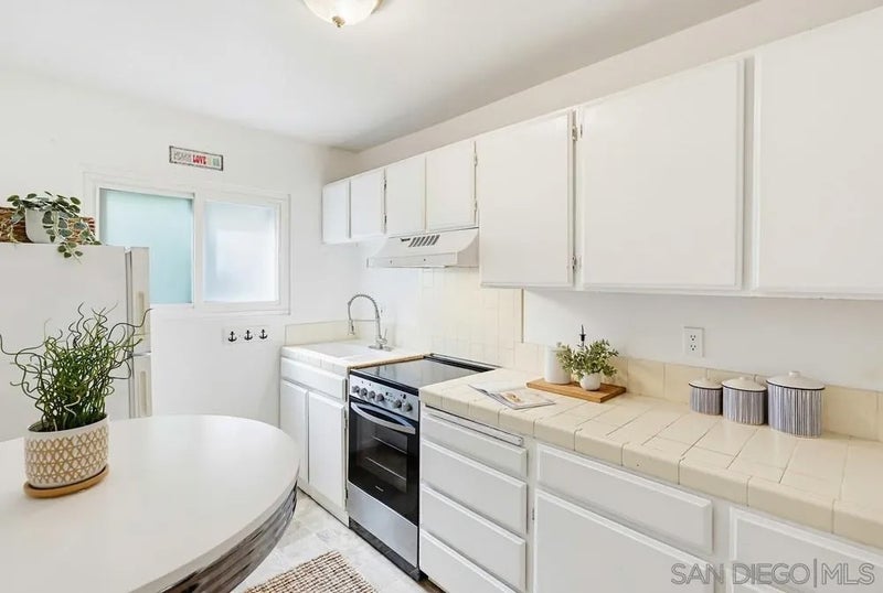4477 Mentone Street Unit 105