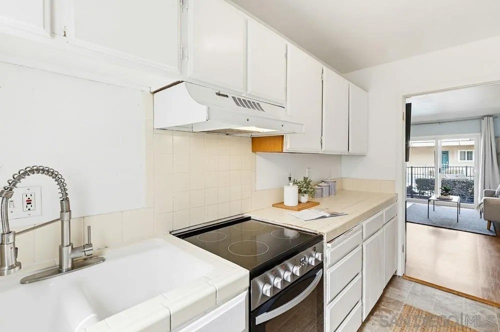 4477 Mentone Street Unit 105