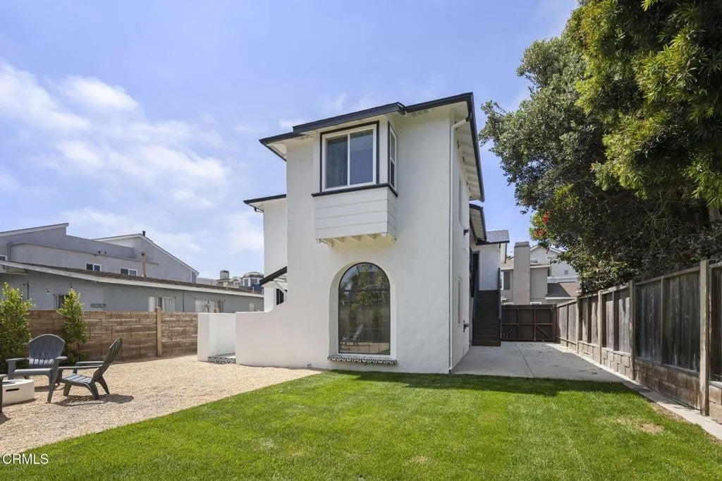 934 Sharon Lane