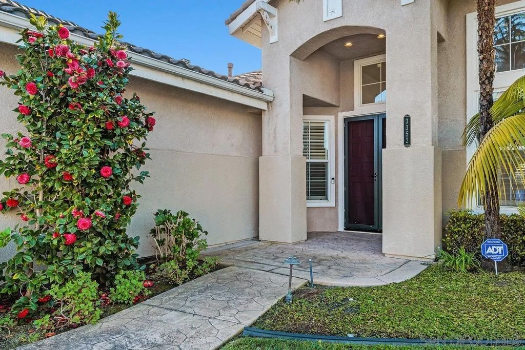 Photo of 3352 Avenida Nieve, Carlsbad, CA 92009 (MLS # 260005369)