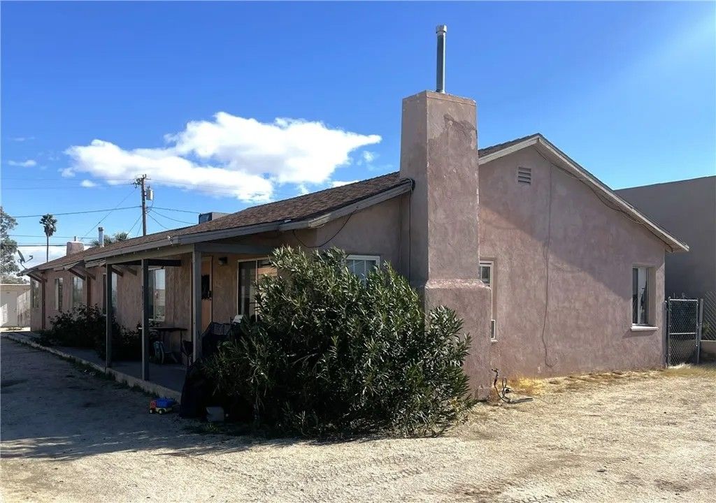 Photo of 6565 Morongo, 29 Palms, CA 92277 (MLS # SW26010794)
