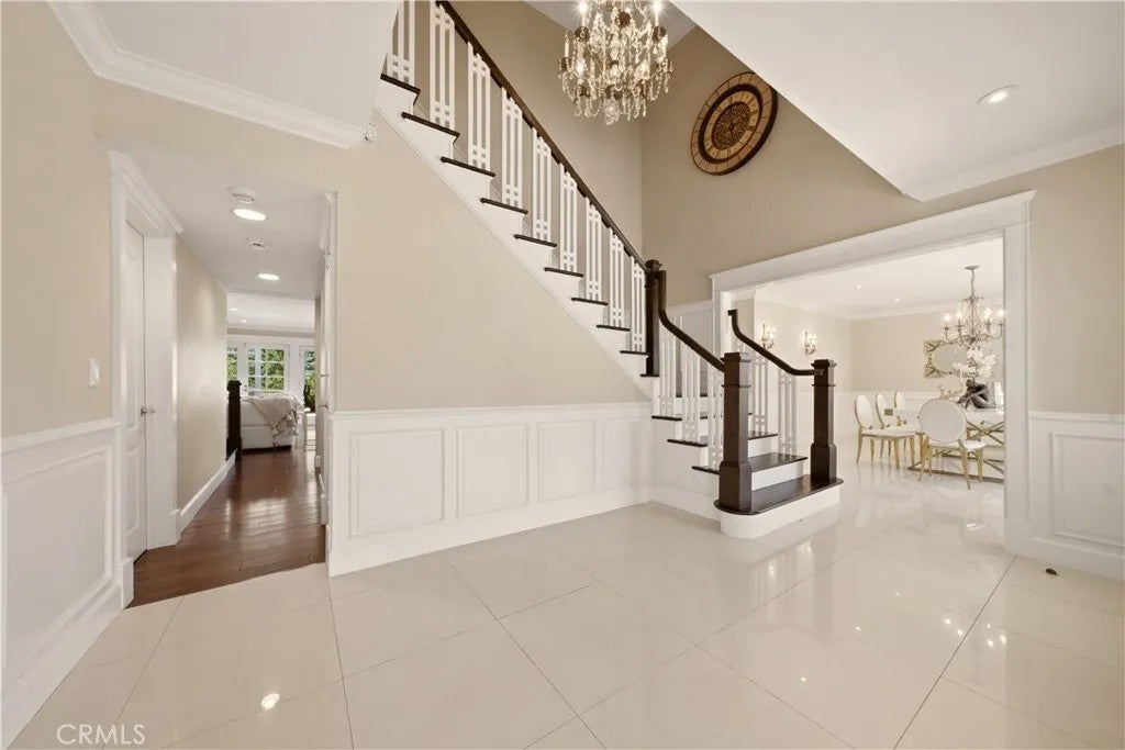5188 Vista Miguel