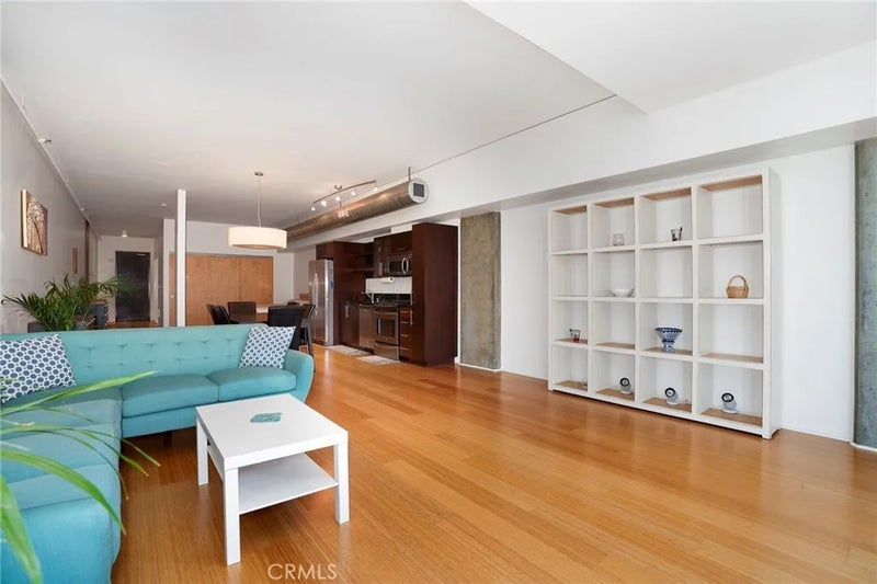 1111 S Grand Avenue 1102