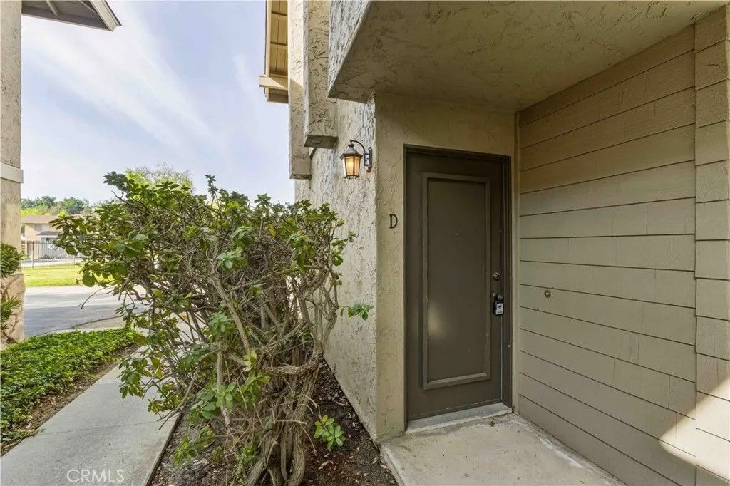 Photo of 995 Amistad Pl #D, El Cajon, CA 92019 (MLS # PW26069983)